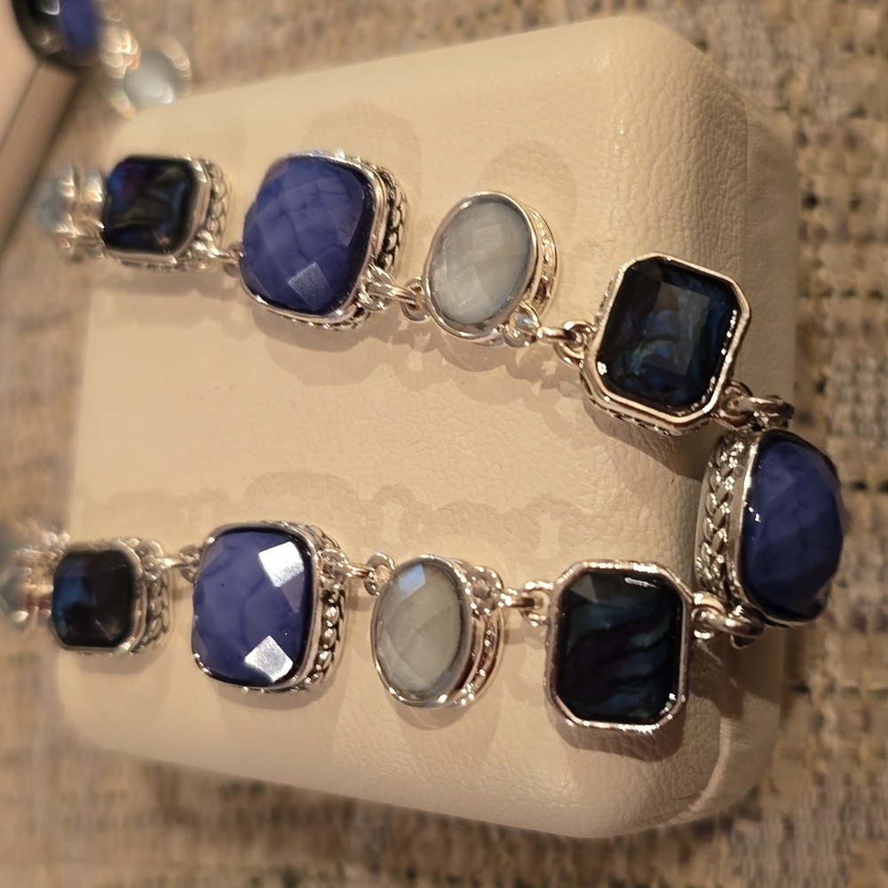 NAPIER BRAND WOMENS FASHION JEWELRY BUNDLE
